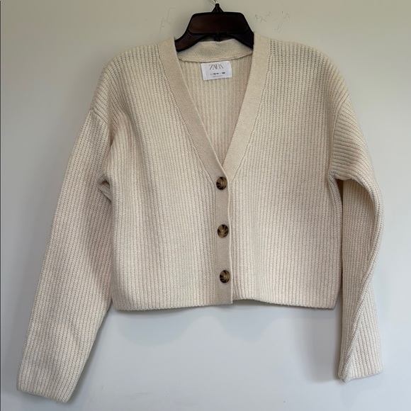 Zara Cream Ribbed Knit Cardigan Sweater - Picture 1 of 9